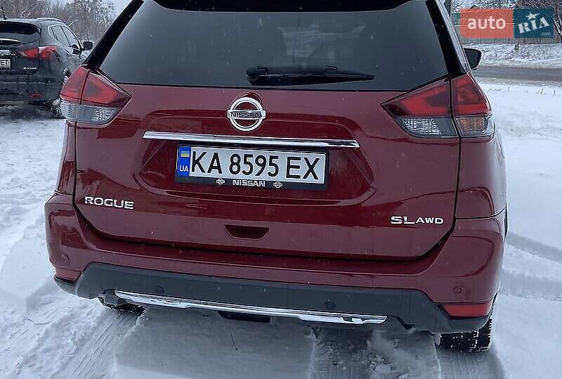 Позашляховик / Кросовер Nissan Rogue 2018 в Києві