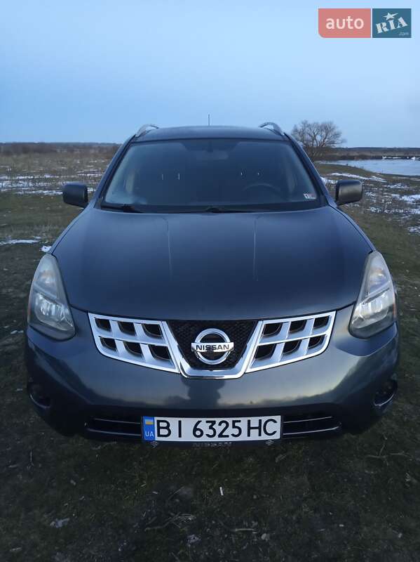 Позашляховик / Кросовер Nissan Rogue 2015 в Полтаві