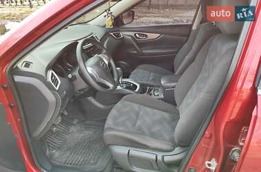 Внедорожник / Кроссовер Nissan Rogue 2016 в 