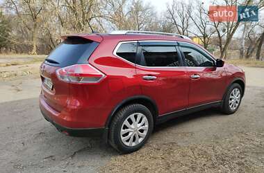 Внедорожник / Кроссовер Nissan Rogue 2016 в 