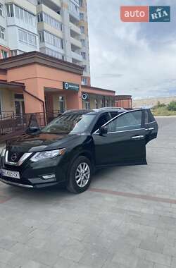 Внедорожник / Кроссовер Nissan Rogue 2018 в Тернополе