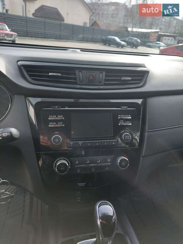 Позашляховик / Кросовер Nissan Rogue 2016 в Черкасах фото 8 Позашляховик / Кросовер Nissan Rogue 2016 в Черкасах