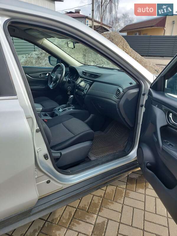 Позашляховик / Кросовер Nissan Rogue 2016 в Черкасах фото 12 Позашляховик / Кросовер Nissan Rogue 2016 в Черкасах