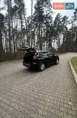 Позашляховик / Кросовер Nissan Rogue 2018 в Львові