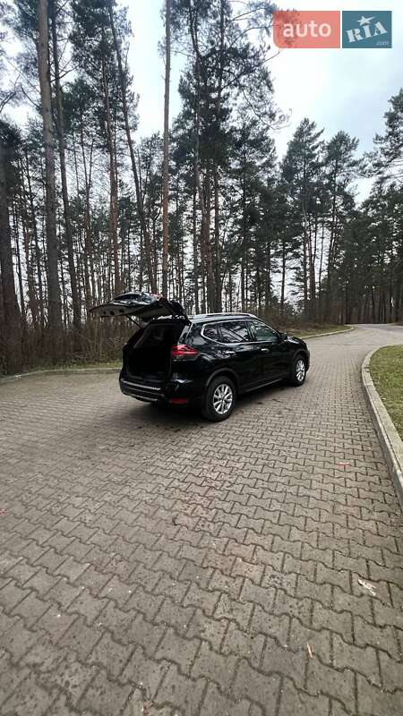 Позашляховик / Кросовер Nissan Rogue 2018 в Львові