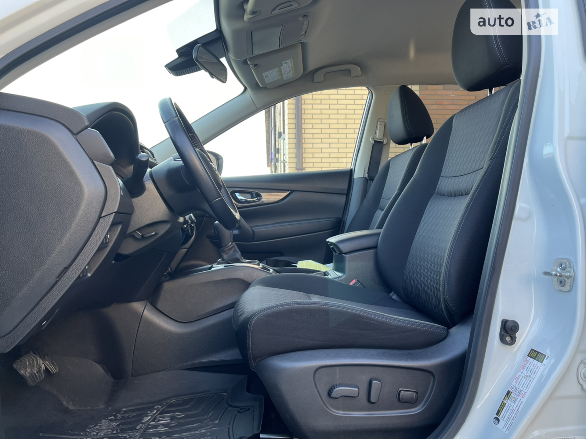 2019 Nissan Rogue - мініатюра 27