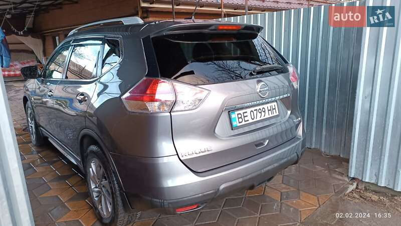 Позашляховик / Кросовер Nissan Rogue 2015 в Первомайську