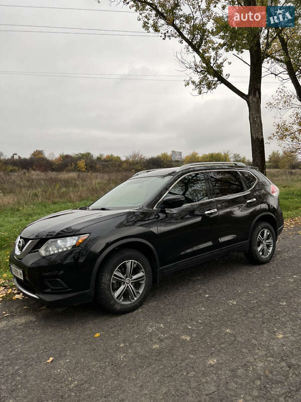 Внедорожник / Кроссовер Nissan Rogue 2016 в Мукачево