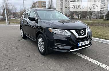 Позашляховик / Кросовер Nissan Rogue 2017 в Києві