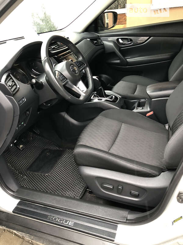 Позашляховик / Кросовер Nissan Rogue 2017 в Білій Церкві