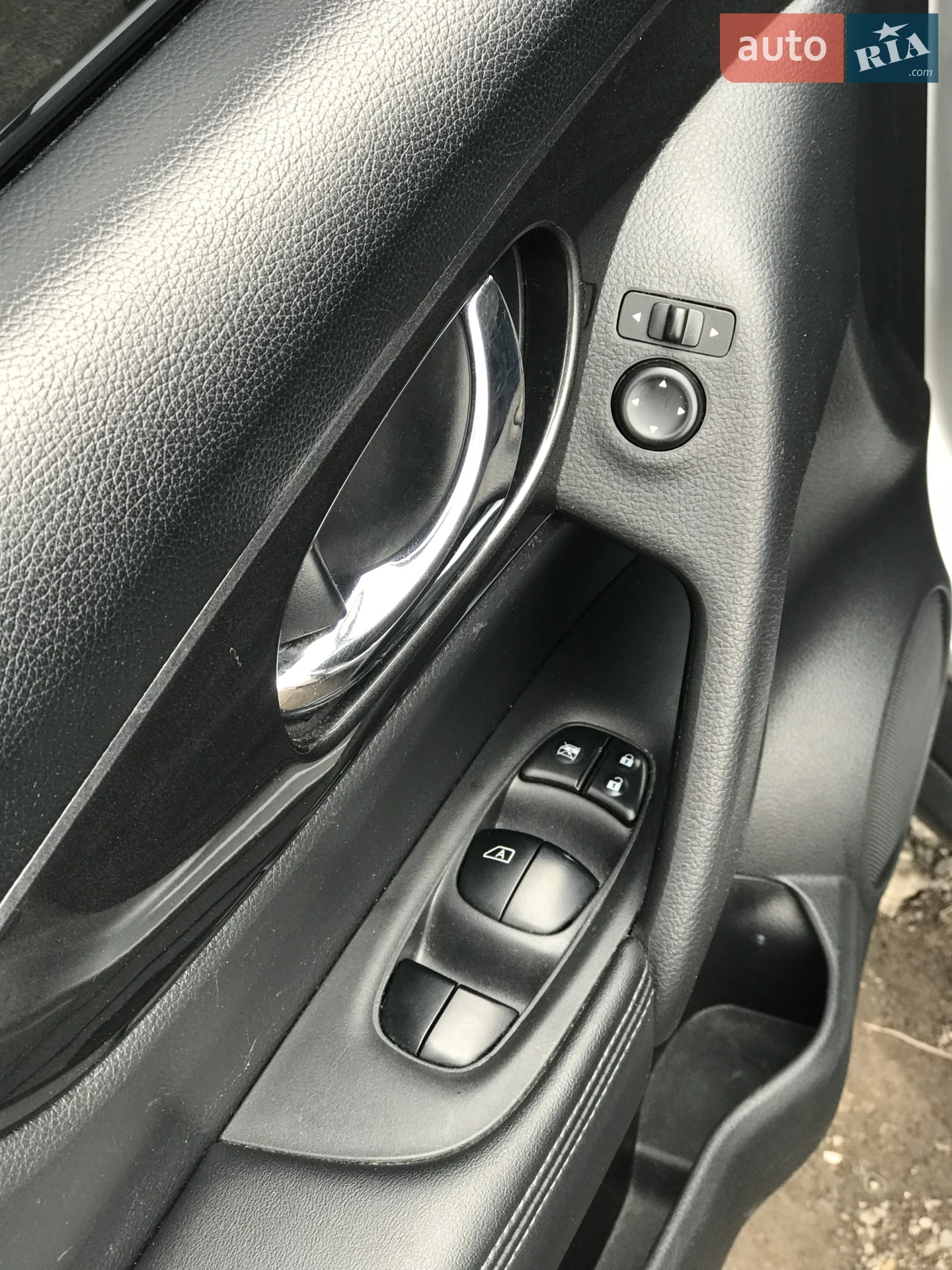 2016 Nissan Rogue - мініатюра 5