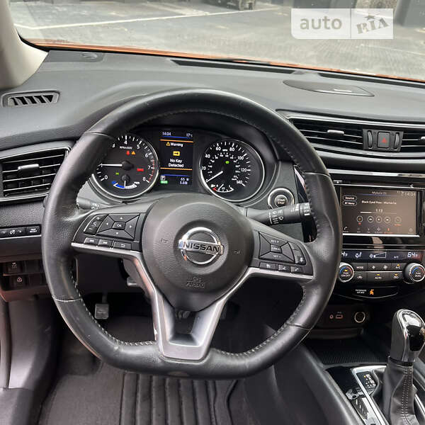 Внедорожник / Кроссовер Nissan Rogue 2018 в Ивано-Франковске