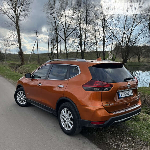 Внедорожник / Кроссовер Nissan Rogue 2018 в Ивано-Франковске