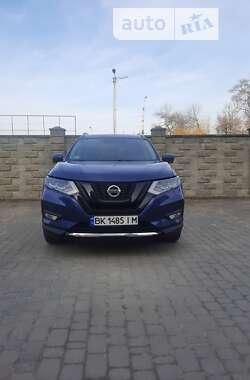 Внедорожник / Кроссовер Nissan Rogue 2019 в Ровно