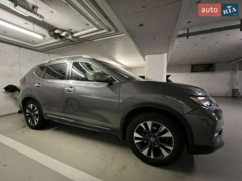 Позашляховик / Кросовер Nissan Rogue 2017 в Одесі