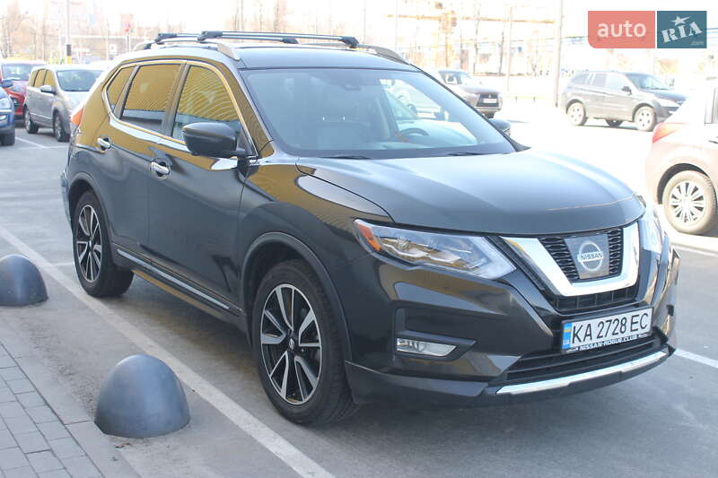 Позашляховик / Кросовер Nissan Rogue 2017 в Києві