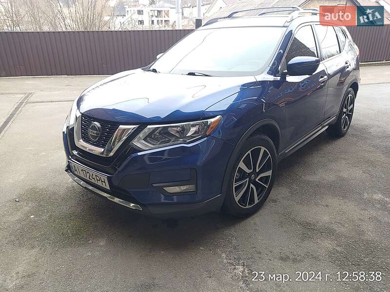 Внедорожник / Кроссовер Nissan Rogue 2019 в Киеве