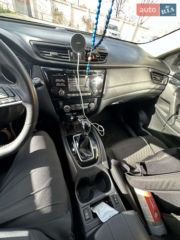 Позашляховик / Кросовер Nissan Rogue 2016 в Одесі фото 26 Позашляховик / Кросовер Nissan Rogue 2016 в Одесі