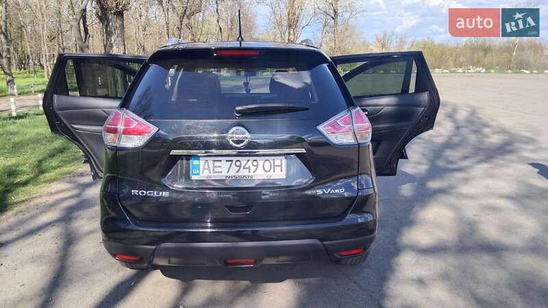 Позашляховик / Кросовер Nissan Rogue 2016 в Павлограді