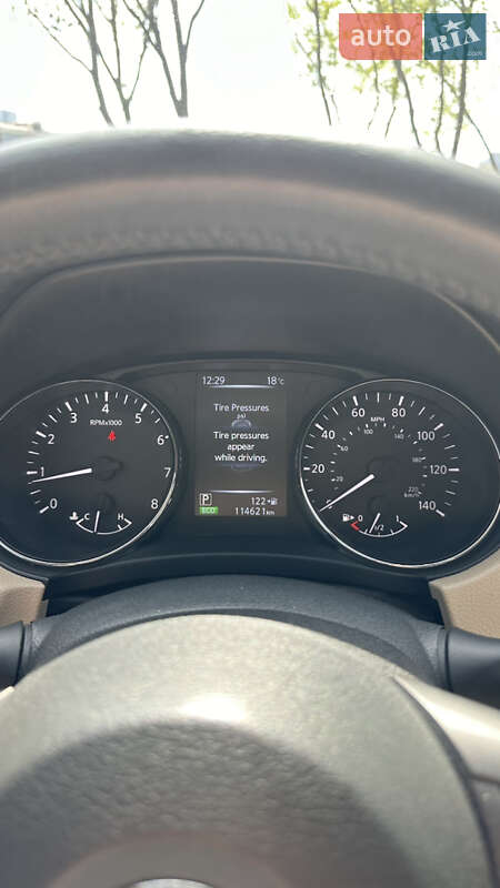 Позашляховик / Кросовер Nissan Rogue 2017 в Києві