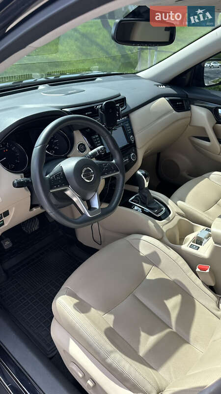 Позашляховик / Кросовер Nissan Rogue 2017 в Києві