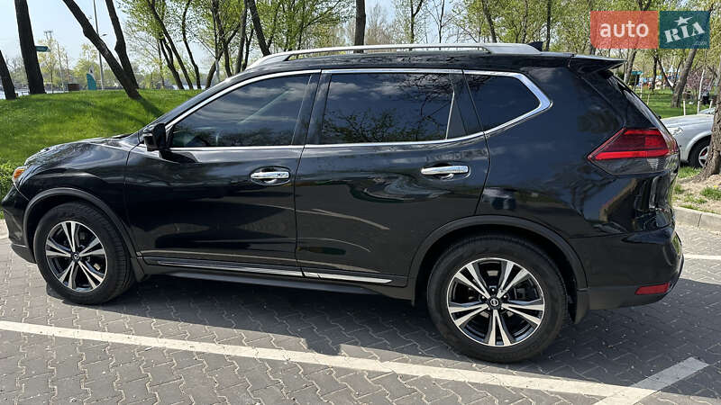 Позашляховик / Кросовер Nissan Rogue 2017 в Києві