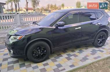 Внедорожник / Кроссовер Nissan Rogue 2015 в Ивано-Франковске