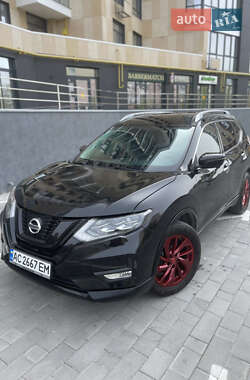 Позашляховик / Кросовер Nissan Rogue 2015 в 