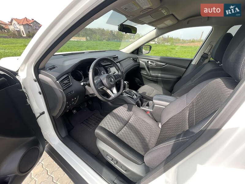 Позашляховик / Кросовер Nissan Rogue 2018 в Одесі