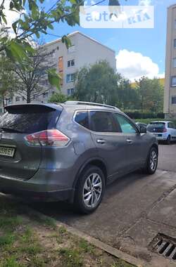 Внедорожник / Кроссовер Nissan Rogue 2014 в Львове