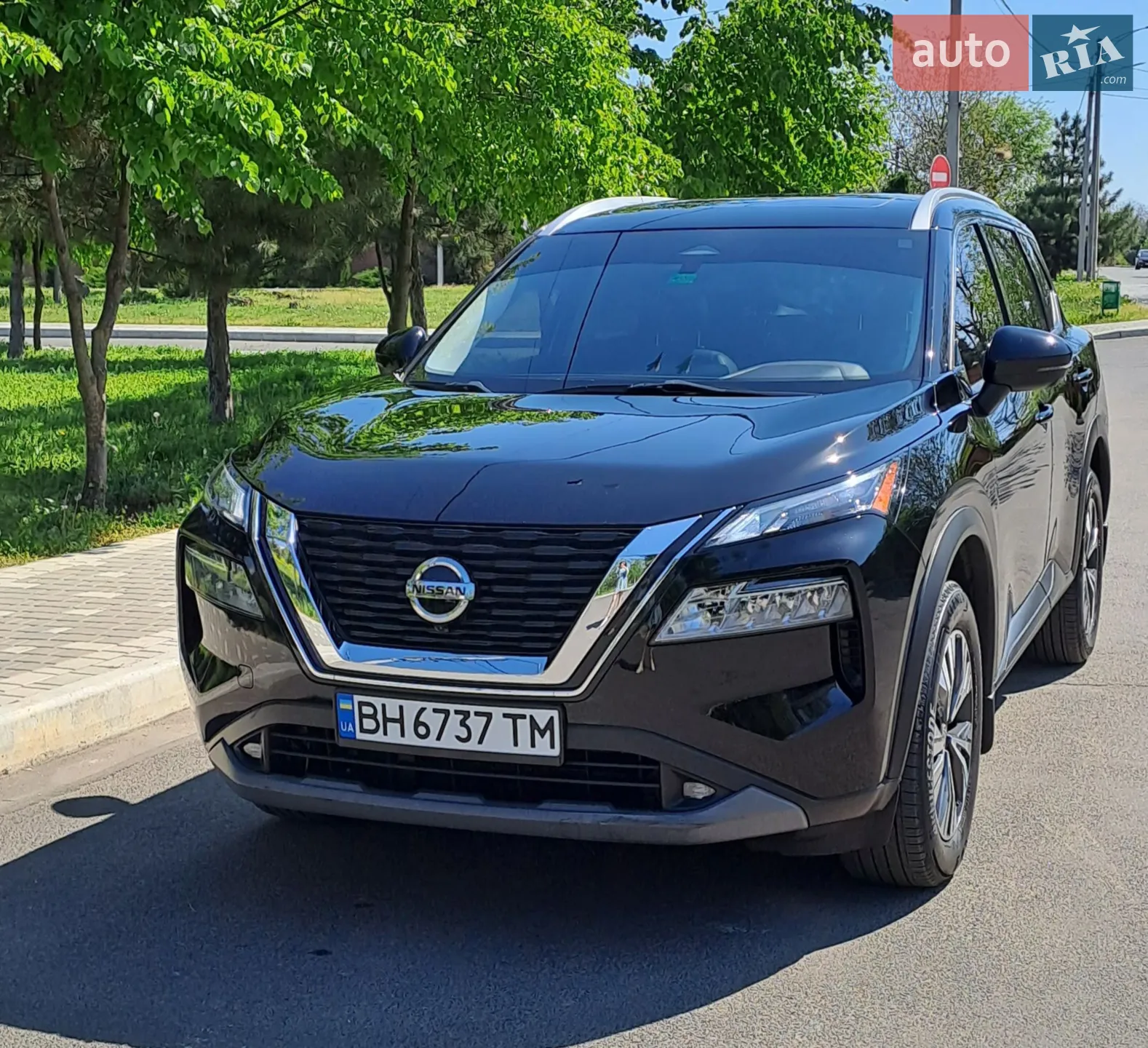 2020 Nissan Rogue - фото 1