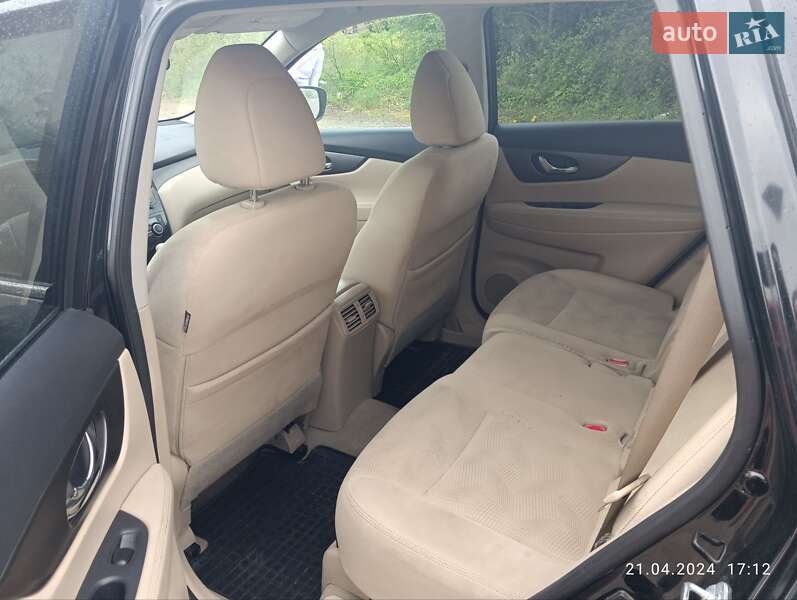 Позашляховик / Кросовер Nissan Rogue 2013 в Новому Розділі