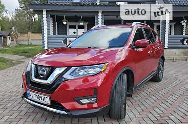 Позашляховик / Кросовер Nissan Rogue 2016 в Василькові