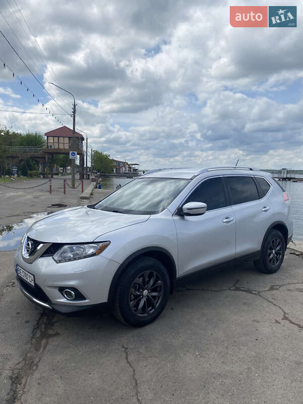 Позашляховик / Кросовер Nissan Rogue 2016 в Миколаєві
