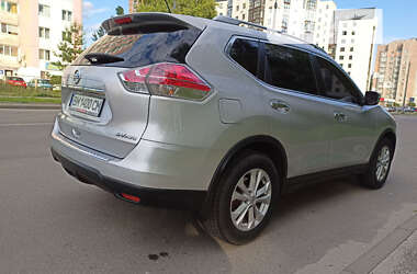 Внедорожник / Кроссовер Nissan Rogue 2015 в Сумах