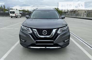 Внедорожник / Кроссовер Nissan Rogue 2017 в Киеве