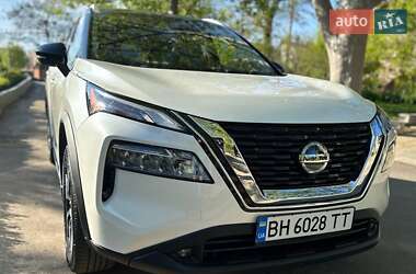 Позашляховик / Кросовер Nissan Rogue 2021 в Одесі