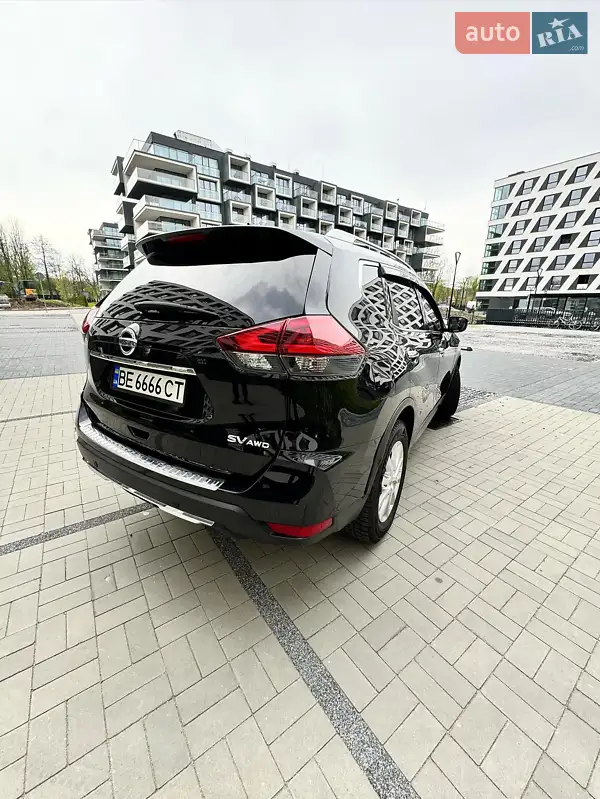 Позашляховик / Кросовер Nissan Rogue 2018 в 