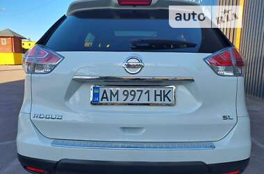 Внедорожник / Кроссовер Nissan Rogue 2016 в Житомире