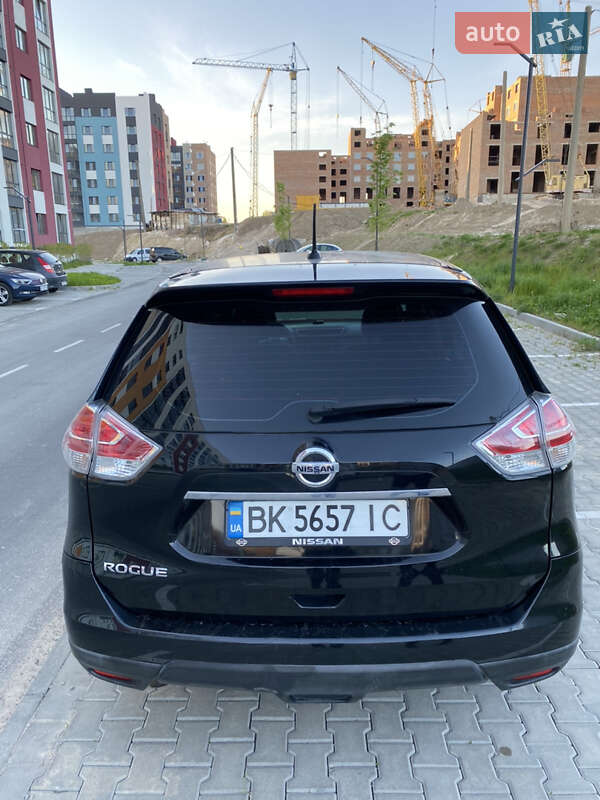 Внедорожник / Кроссовер Nissan Rogue 2016 в Ровно