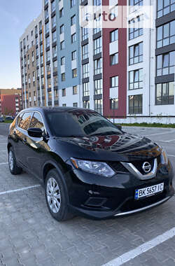 Внедорожник / Кроссовер Nissan Rogue 2016 в Ровно