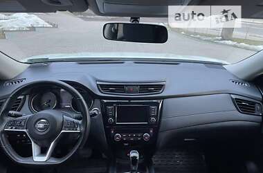 Позашляховик / Кросовер Nissan Rogue 2018 в Сумах