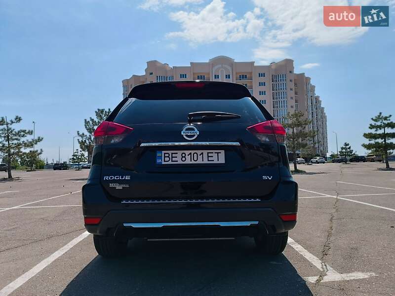 Позашляховик / Кросовер Nissan Rogue 2017 в Врадіївці