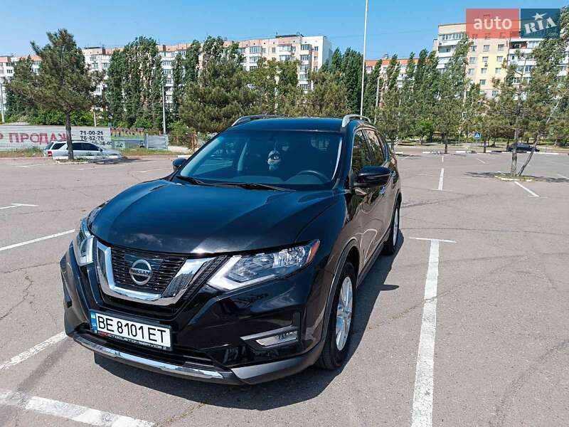 Позашляховик / Кросовер Nissan Rogue 2017 в Врадіївці