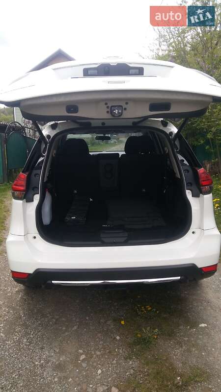 Внедорожник / Кроссовер Nissan Rogue 2017 в Коломые