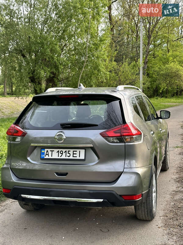 Позашляховик / Кросовер Nissan Rogue 2016 в Івано-Франківську