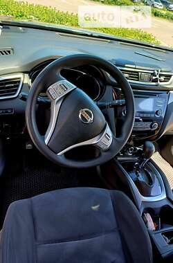 Позашляховик / Кросовер Nissan Rogue 2016 в Житомирі