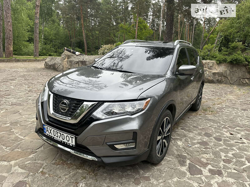 Внедорожник / Кроссовер Nissan Rogue 2018 в Харькове