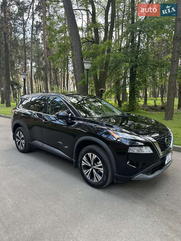 Внедорожник / Кроссовер Nissan Rogue 2021 в Чернигове