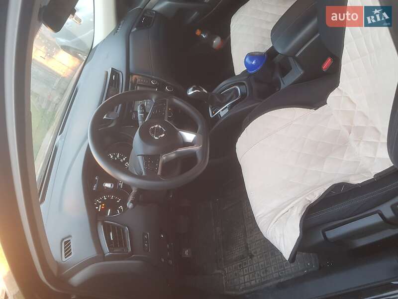 Позашляховик / Кросовер Nissan Rogue 2017 в Черкасах